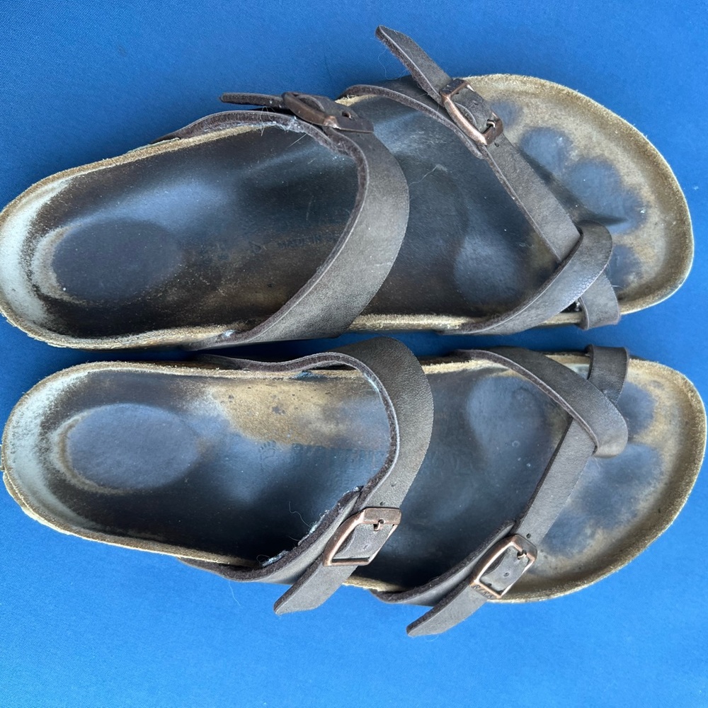 Birkenstock’s size 39